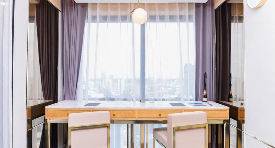 Condo en alquiler de 1 habitaciones en Bang Rak, Bangkok