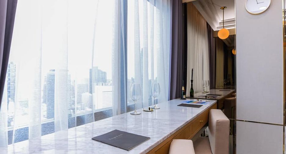Condo en alquiler de 1 habitaciones en Bang Rak, Bangkok