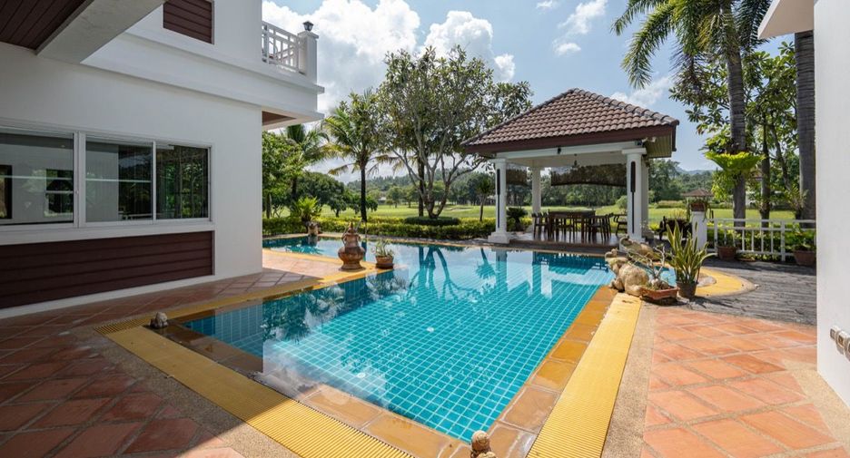 For sale 4 bedrooms villa in Mae On, Chiang Mai