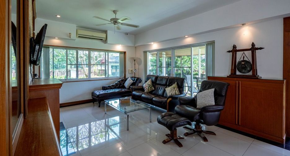 For sale 4 bedrooms villa in Mae On, Chiang Mai