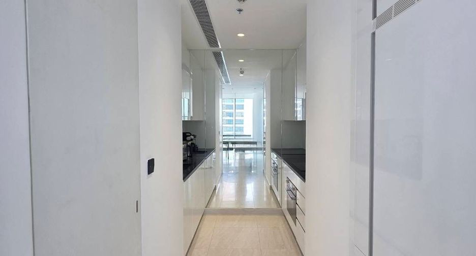 À vendre 2 chambres condo à Sathon, Bangkok