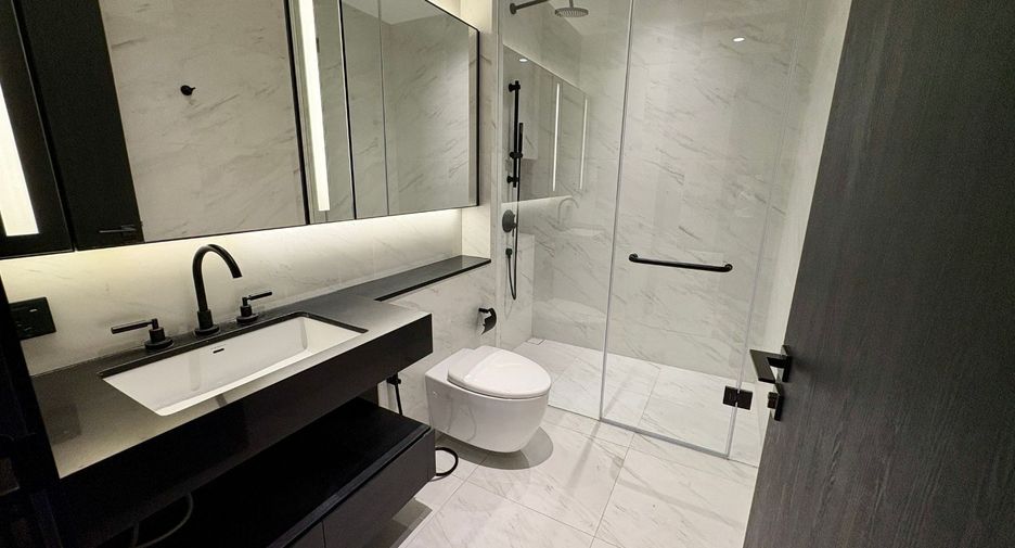 Condo en venta de 2 habitaciones en Sathon, Bangkok