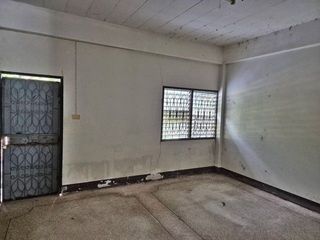 For sale 1 bed retail Space in Phrom Khiri, Nakhon Si Thammarat