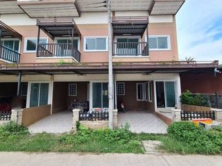 For sale 1 bed townhouse in Phrom Khiri, Nakhon Si Thammarat