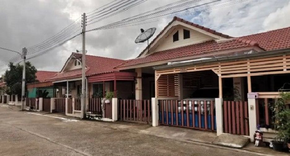 Casa en venta de 2 habitaciones en Ban Bueng, Chonburi