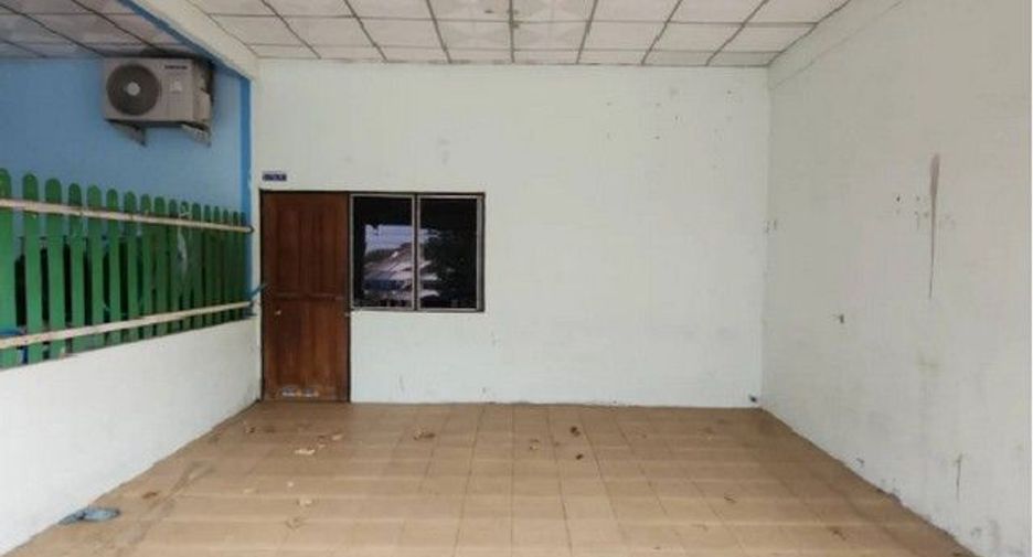 For sale 2 bedrooms townhouse in Ban Bueng, Chonburi