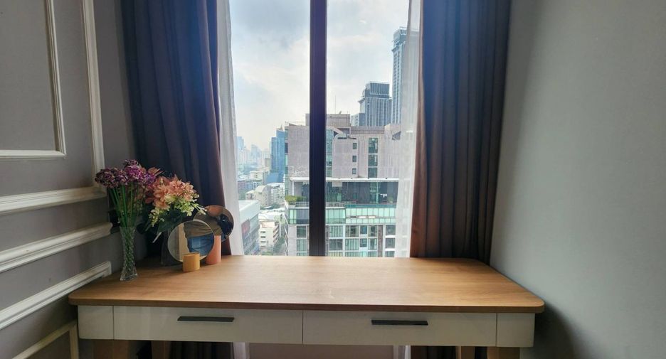 For rent 2 bedrooms condo in Watthana, Bangkok