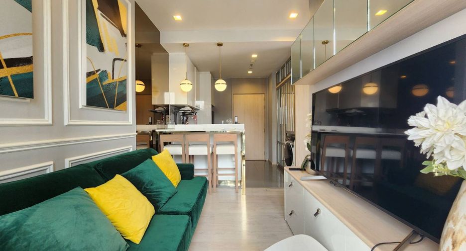 For rent 2 bedrooms condo in Watthana, Bangkok