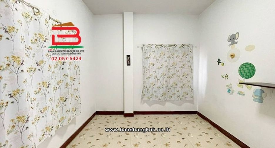 À vendre 4 chambres maison à Lam Luk Ka, Pathum Thani