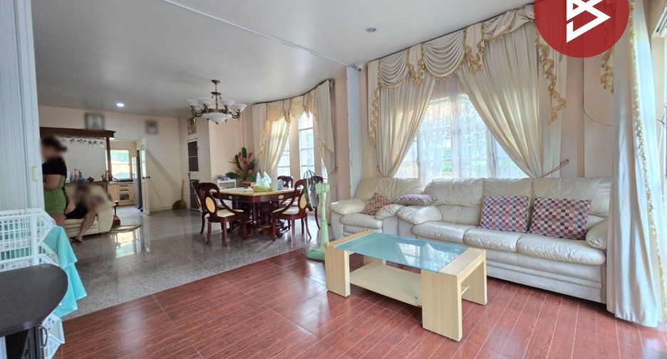 For sale 4 bedrooms house in Nong Chok, Bangkok