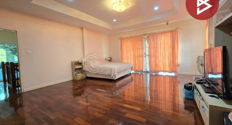 For sale 4 bedrooms house in Nong Chok, Bangkok