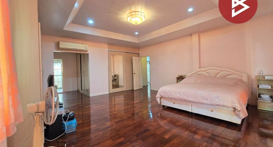 For sale 4 bedrooms house in Nong Chok, Bangkok