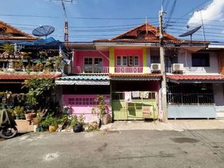 出售 1 卧室 联排别墅 在 Bang Bua Thong, Nonthaburi