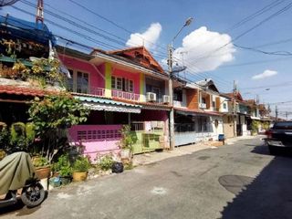 出售 1 卧室 联排别墅 在 Bang Bua Thong, Nonthaburi