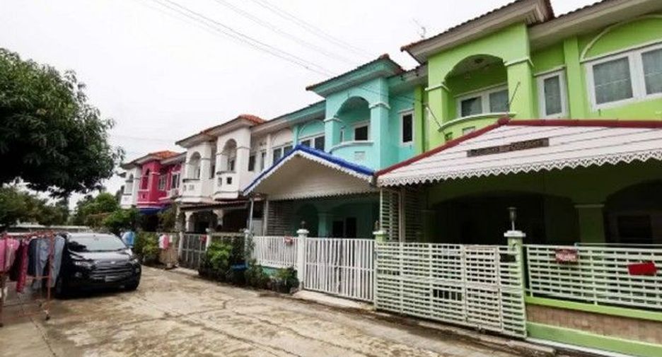 À vendre 1 chambre maison de ville à Bang Bua Thong, Nonthaburi