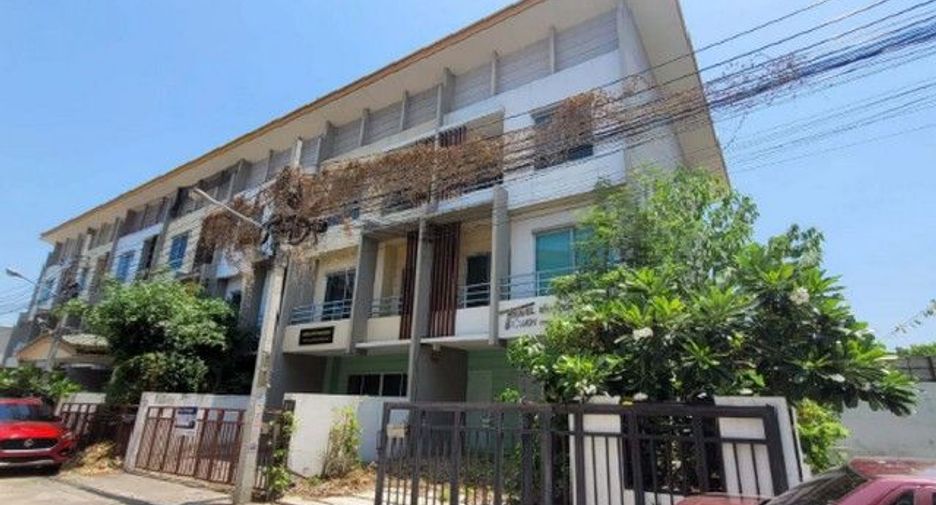出售 1 卧室 联排别墅 在 Bang Bua Thong, Nonthaburi