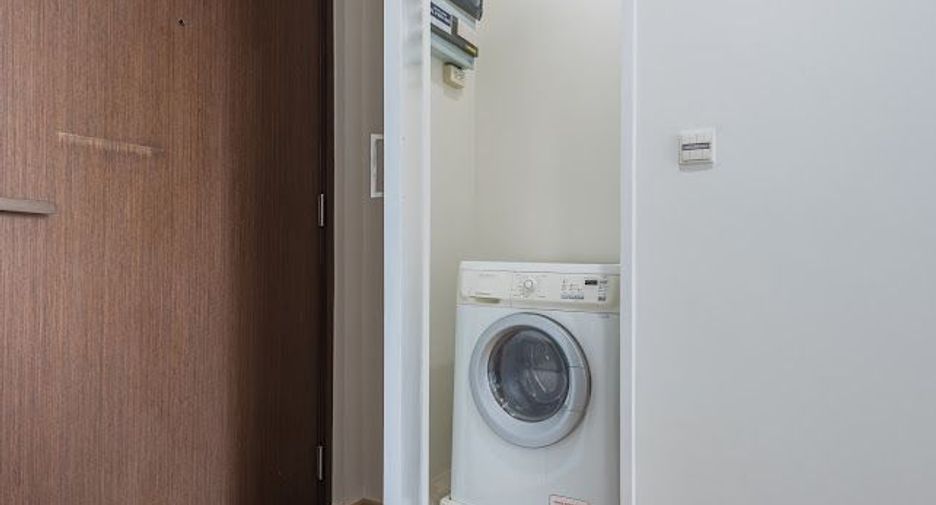 For sale 1 bed condo in Khlong Toei, Bangkok