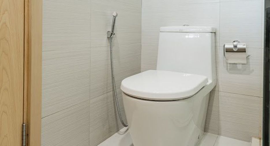 For sale 1 bed condo in Khlong Toei, Bangkok