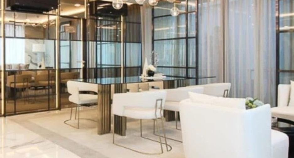 For sale 2 bedrooms condo in Phaya Thai, Bangkok