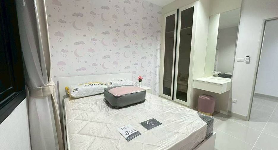 Casa en alquiler de 3 habitaciones en Bang Lamung, Chonburi