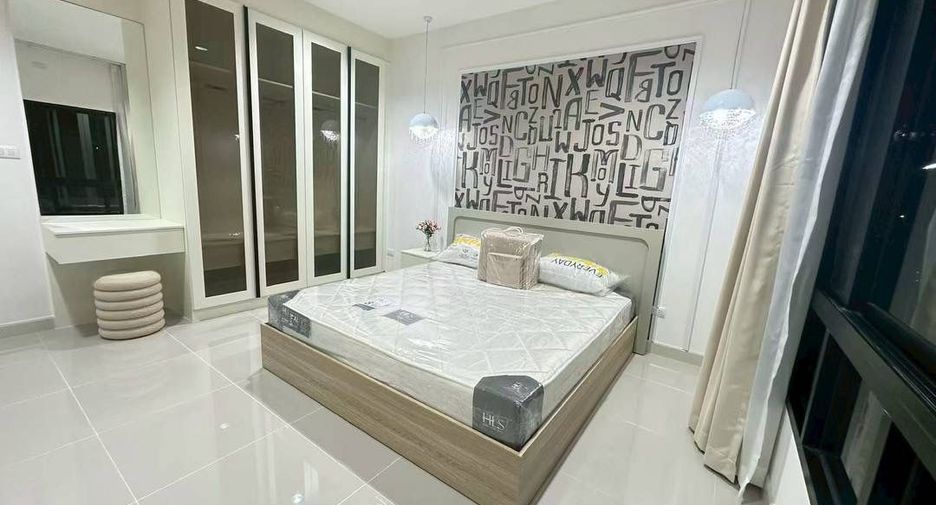 Casa en alquiler de 3 habitaciones en Bang Lamung, Chonburi
