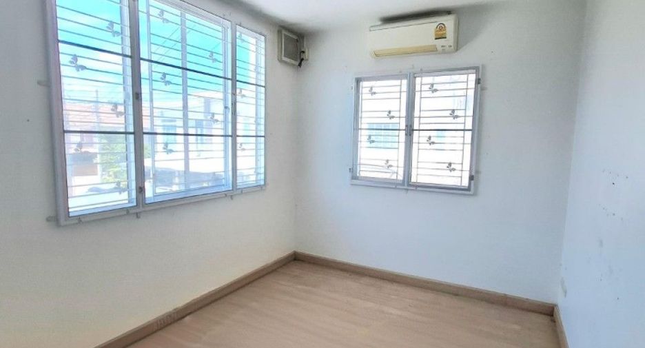 For sale 3 bedrooms townhouse in Bang Phli, Samut Prakan
