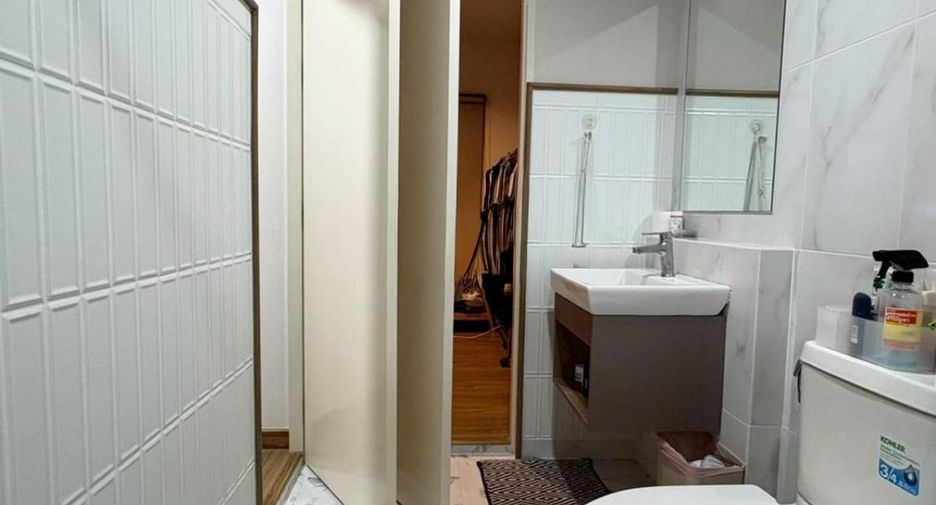 For sale 3 bedrooms townhouse in Prawet, Bangkok