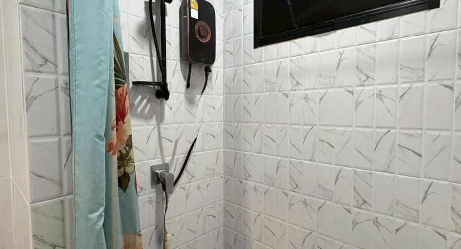 For sale 3 bedrooms townhouse in Prawet, Bangkok
