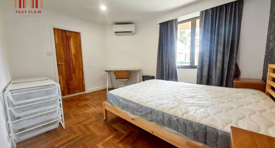 For sale 2 bedrooms condo in Phaya Thai, Bangkok