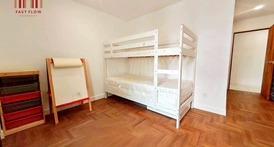 For sale 2 bedrooms condo in Phaya Thai, Bangkok