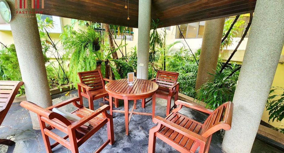 For sale 2 bedrooms condo in Phaya Thai, Bangkok