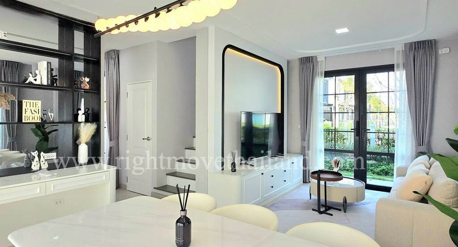 For rent and for sale 4 bedrooms house in Bang Phli, Samut Prakan