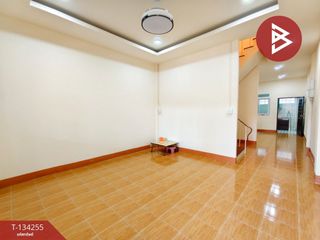 Casa adosada en venta de 2 habitaciones en Ban Pong, Ratchaburi