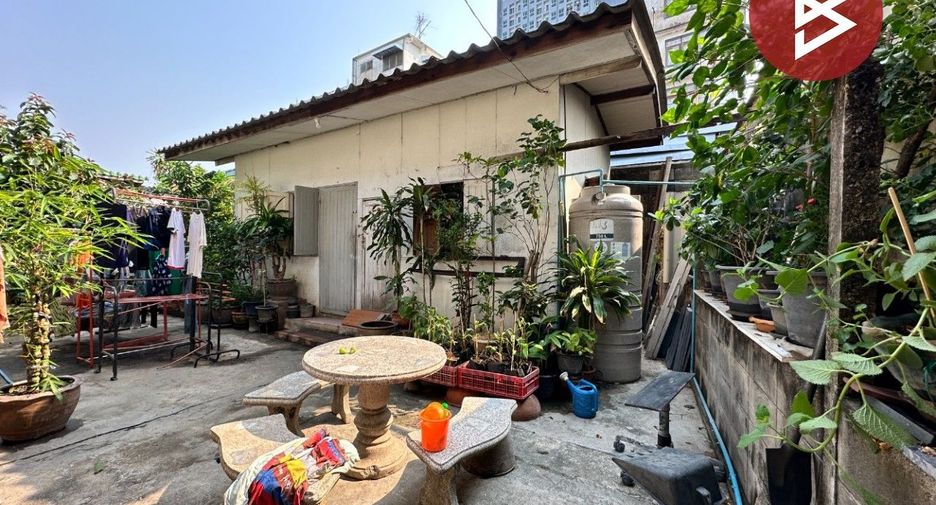 For sale 4 bedrooms house in Bangkok Yai, Bangkok