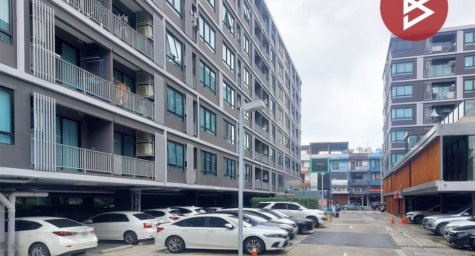 À vendre 1 chambre condo à Lat Phrao, Bangkok