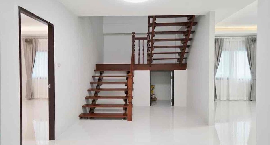For rent and for sale 5 bedrooms house in Prawet, Bangkok