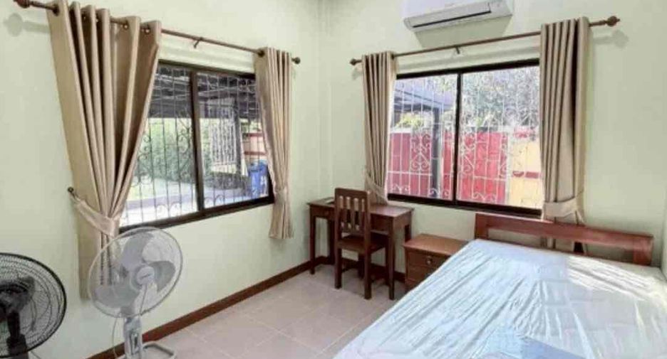 À louer 4 chambres villa à Bang Lamung, Chonburi