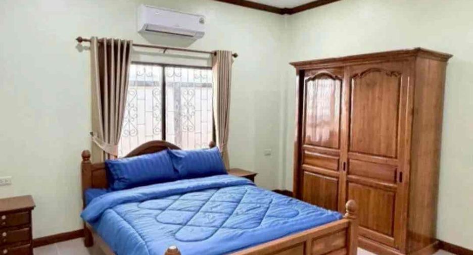 À louer 4 chambres villa à Bang Lamung, Chonburi
