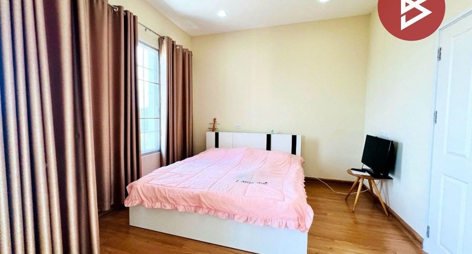For rent and for sale 5 bedrooms townhouse in Bueng Kum, Bangkok