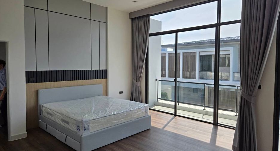 For rent 4 bedrooms condo in Bang Phli, Samut Prakan