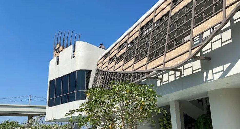 For rent 4 bedrooms condo in Bang Phli, Samut Prakan