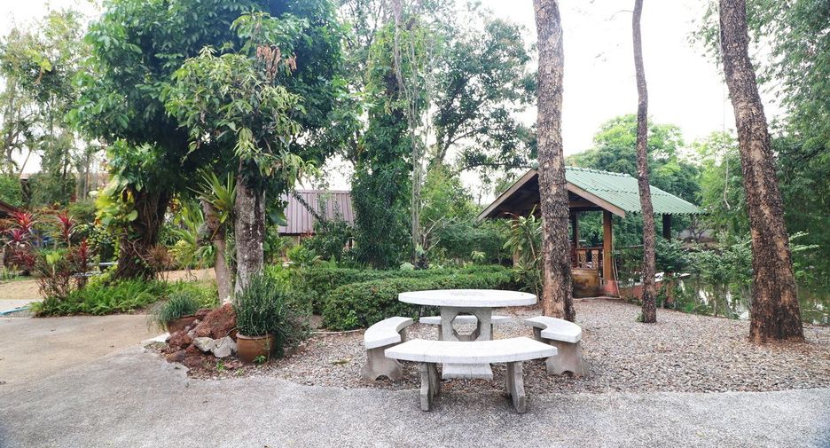 Продажа 4 спальни дом в Mueang Udon Thani, Удонтани