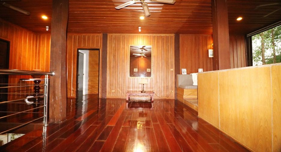 Продажа 4 спальни дом в Mueang Udon Thani, Удонтани