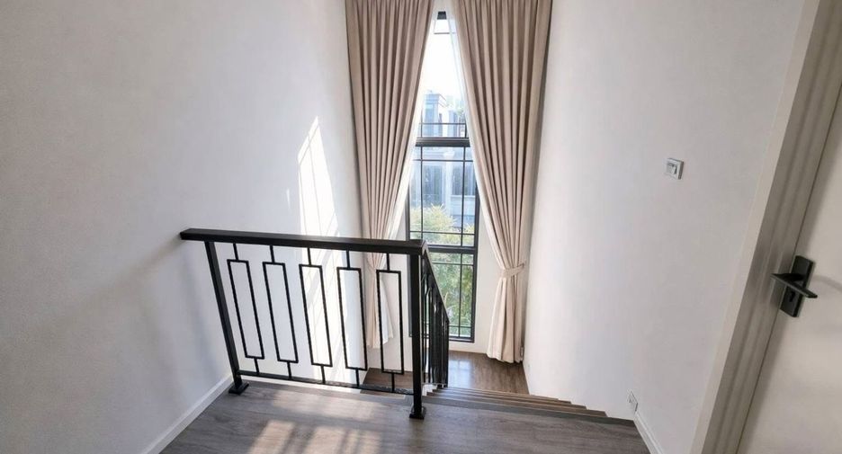 For sale 4 bedrooms house in Prawet, Bangkok