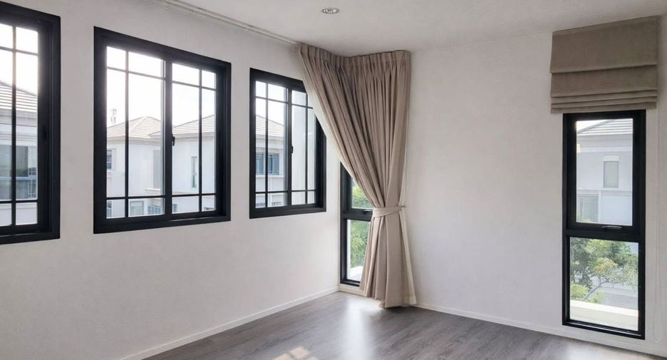 For sale 4 bedrooms house in Prawet, Bangkok