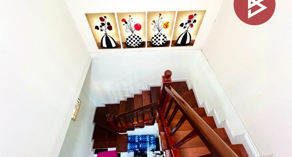 Reihenhaus zum Kauf mit 3 Zimmer in Bang Phli, Samut Prakan