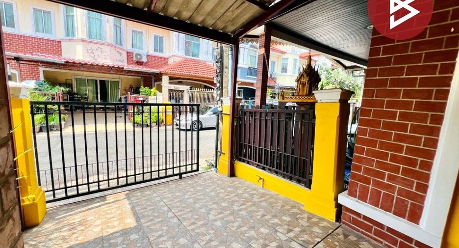Reihenhaus zum Kauf mit 3 Zimmer in Bang Phli, Samut Prakan