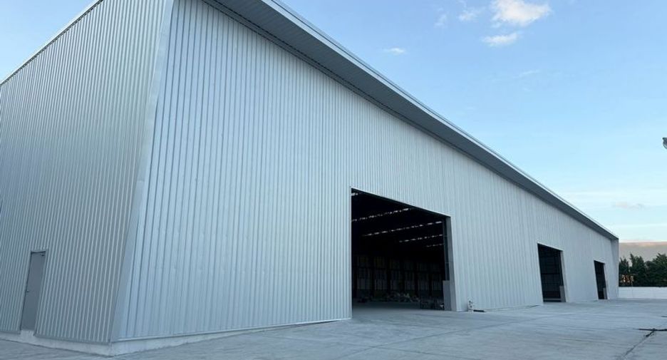 For sale warehouse in Ban Bueng, Chonburi