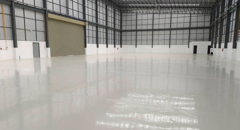 For sale warehouse in Ban Bueng, Chonburi