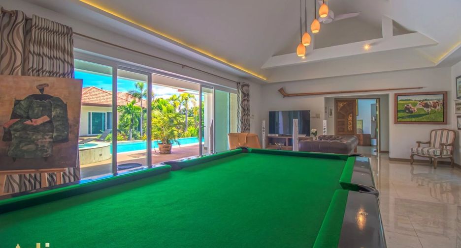Villa zum Kauf mit 5 Zimmer in Bang Lamung, Chonburi
